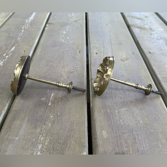 Antique Victorian Set of 2 Ormolu Gilded Bronze Floral Drapery Curtain Tiebacks - Picture 4 of 12